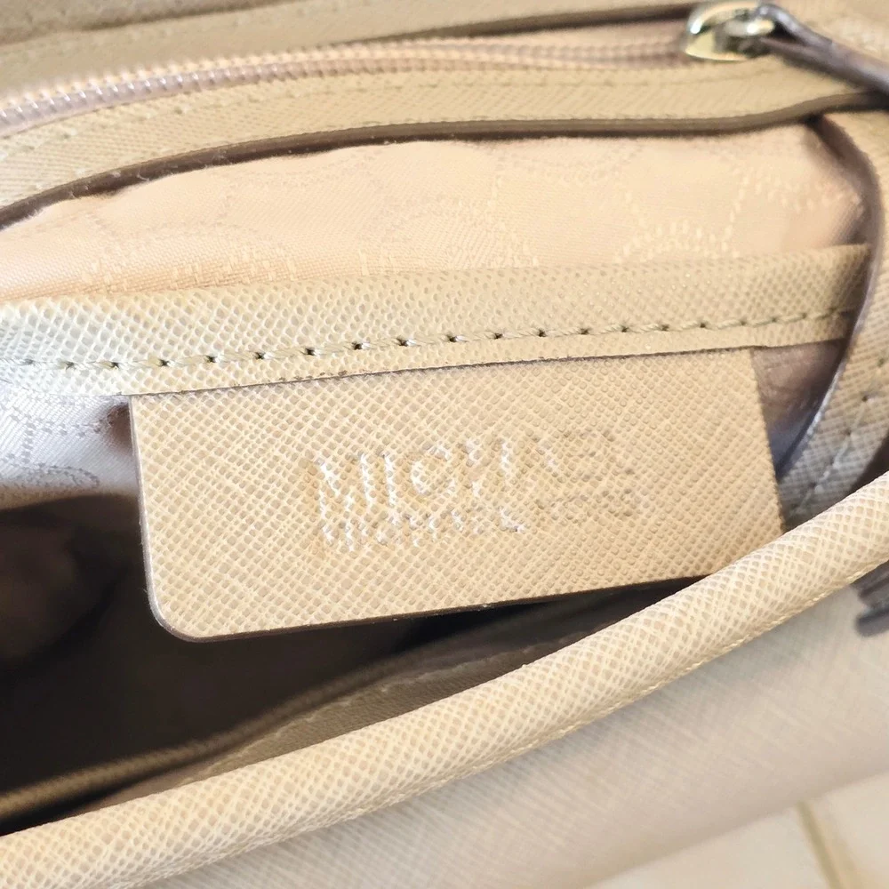 Michael Kors Jet Set‎ Grey Saffiano Leather Tote Bag Silver Hardware